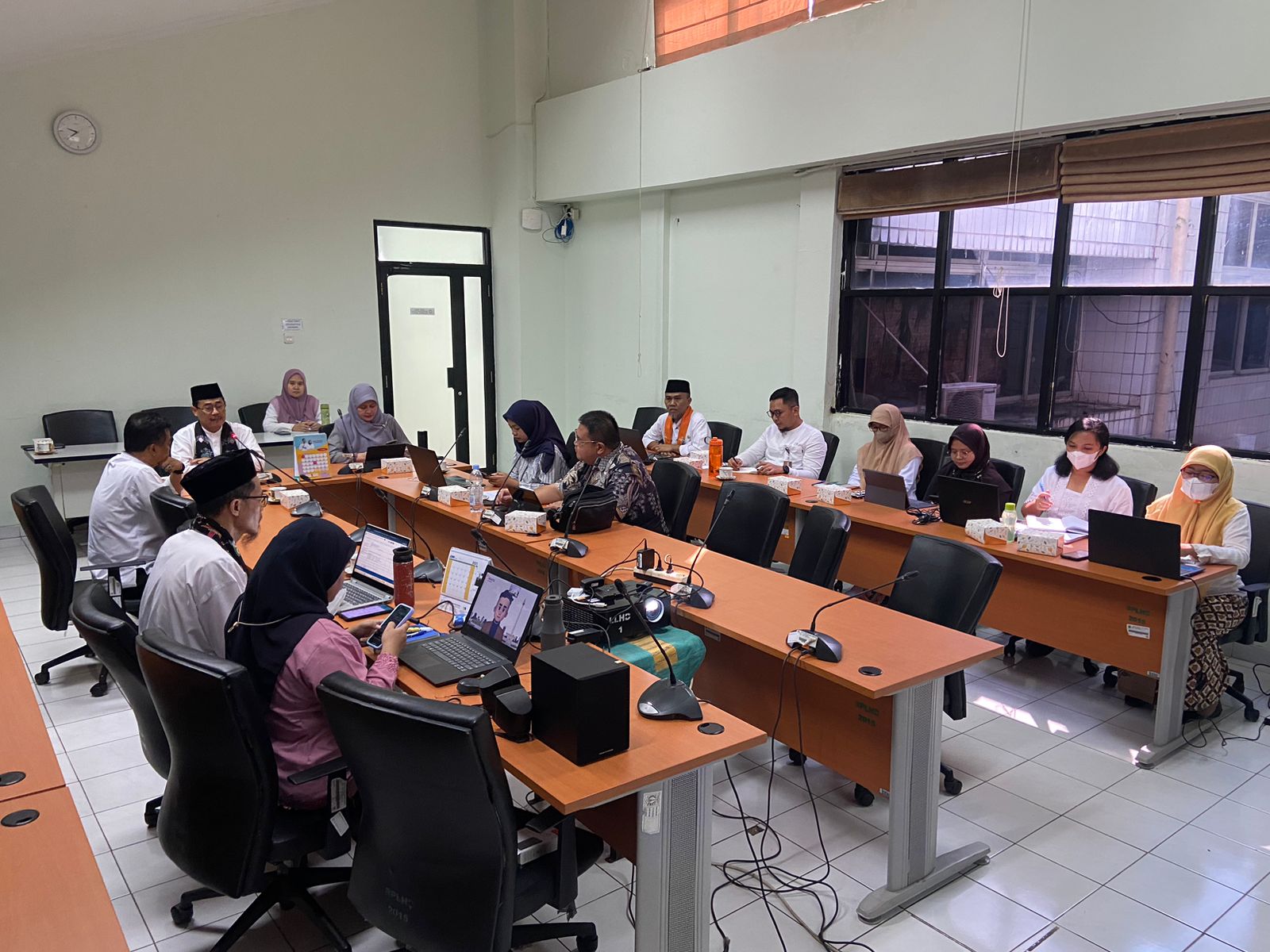 PERSAMAAN PERSEPSI REGULASI PENILAIAN PERSYARATAN BLUD DENGAN LABORATORIUM LINGKUNGAN HIDUP DAERAH DKI JAKARTA