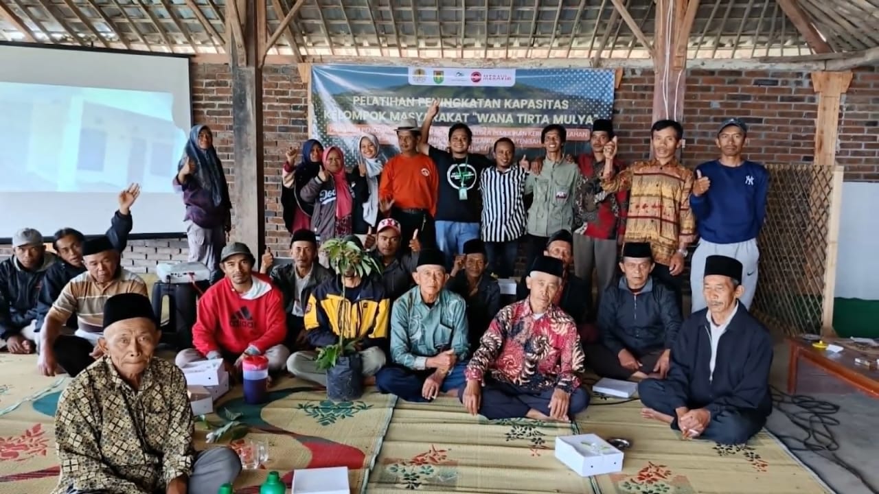 Pendampingan Kelembagaan Pengelola Pemulihan Lahan oleh KLHK dan Meravi.id